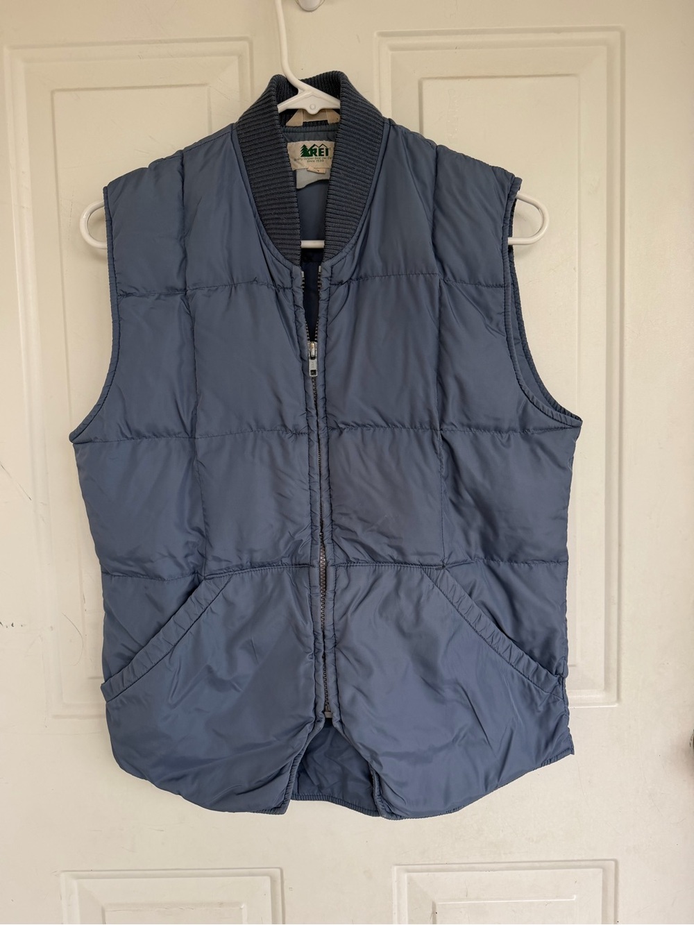 REI Puffer Vest Blue Zip Up Pockets Size S